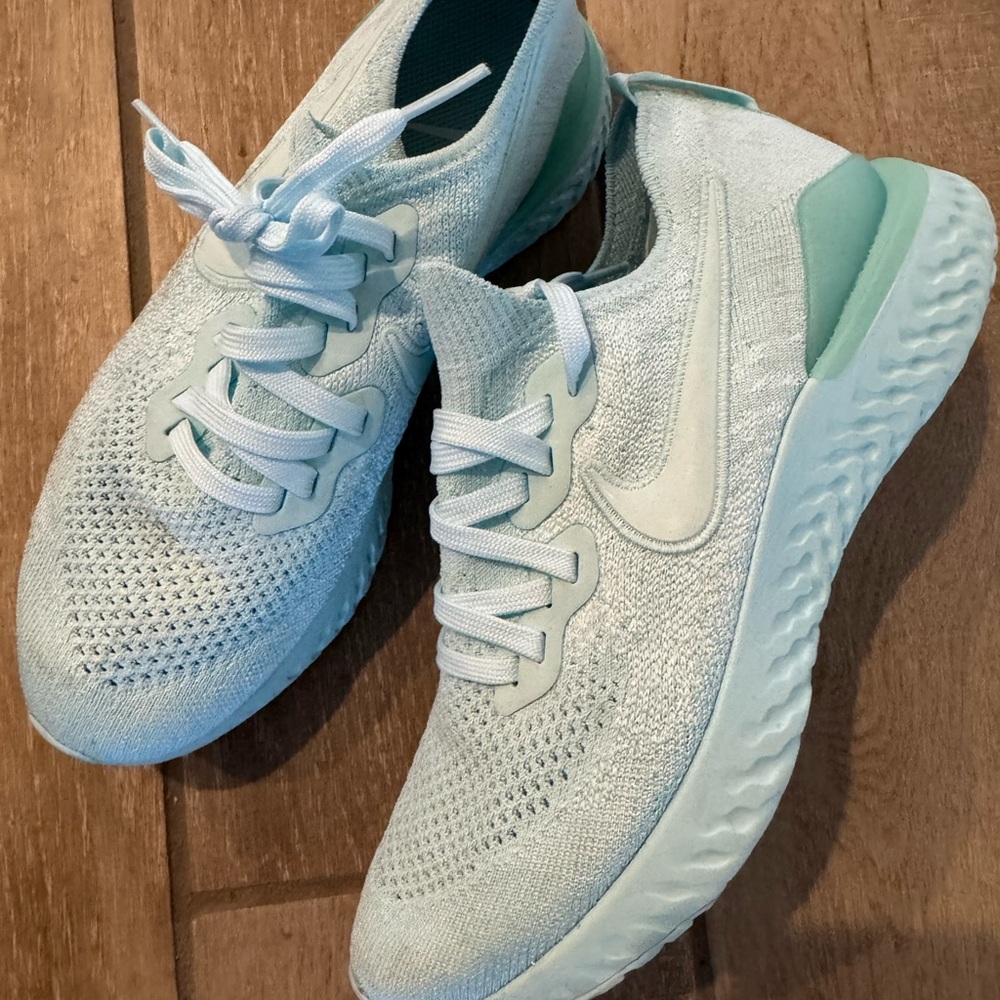 Nike Women's Light Blue Running Shoes